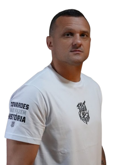 Camiseta Branca - Covardes não fazem história